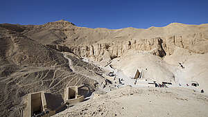 Historia: Tutankhamonin perintö