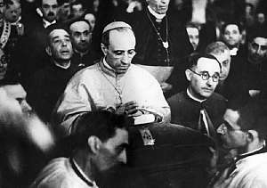 Historia: Vatikaani ja holokausti