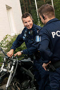 Poliisit - kotihälytys