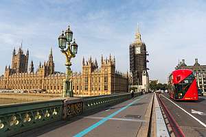 Prinssi Charles avaa parlamenttikauden Britanniassa