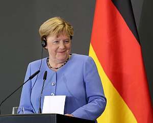  Sotilaallinen jäähyväisseremonia liittokansleri Angela Merkelille 
