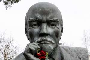Suomen viimeinen Lenin-patsas siirretään varastoon