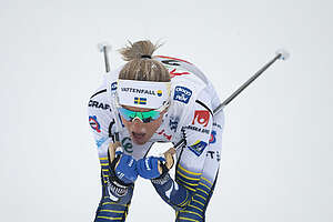 Världscupen på skidor, damernas 10 km, masstart (svenskt referat)