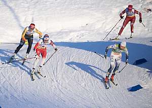 Världscupen på skidor, damernas 10 km jaktstart (svenskt referat)